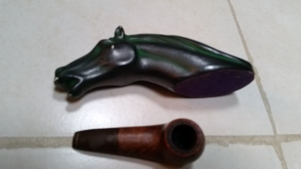 Cachimbos com bases de cavalos!