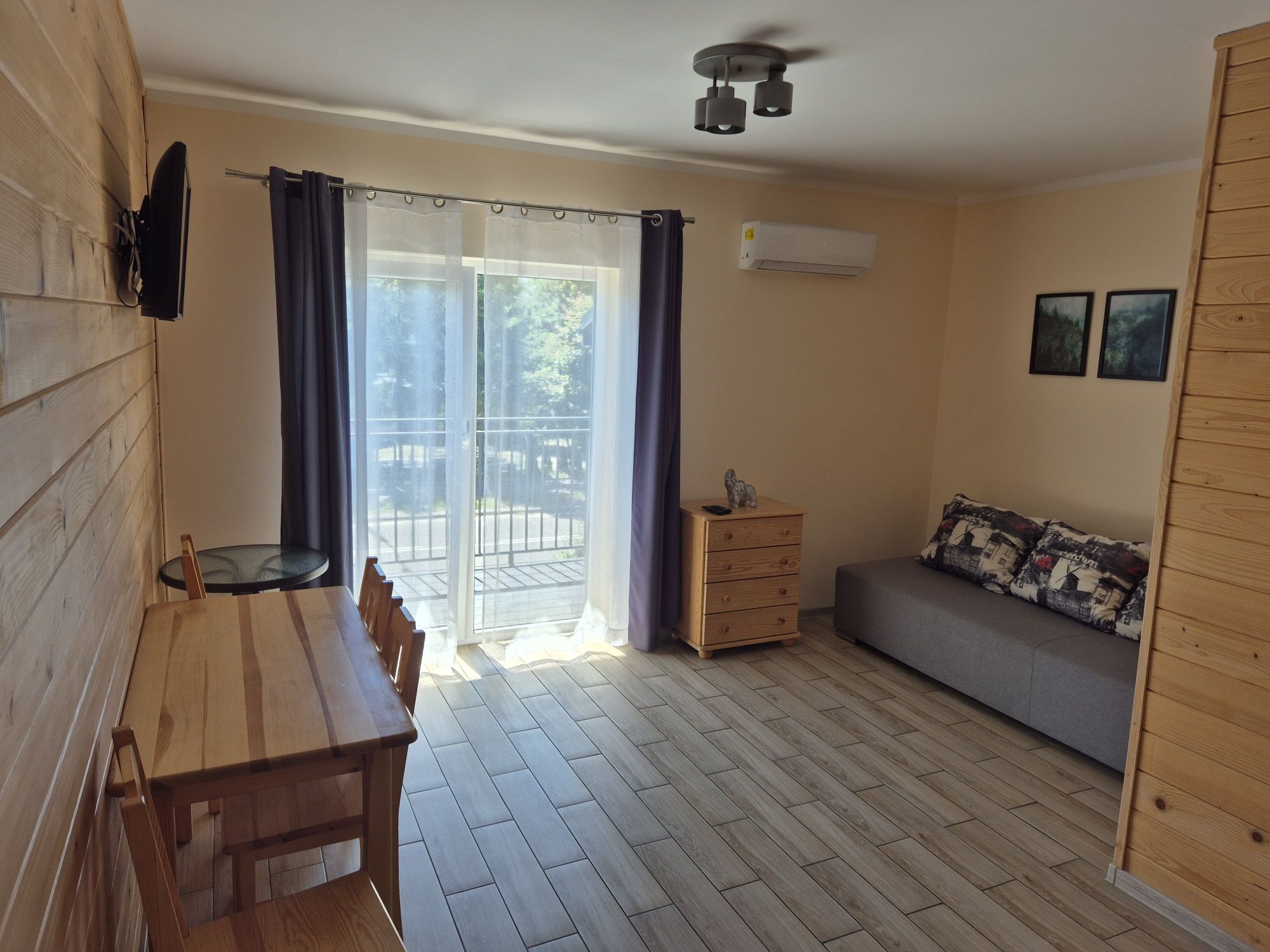 Domki i apartamenty noclegi Okuninka jezioro Białe - Ośrodek Piano