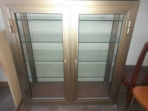 Vitrine em aluminio