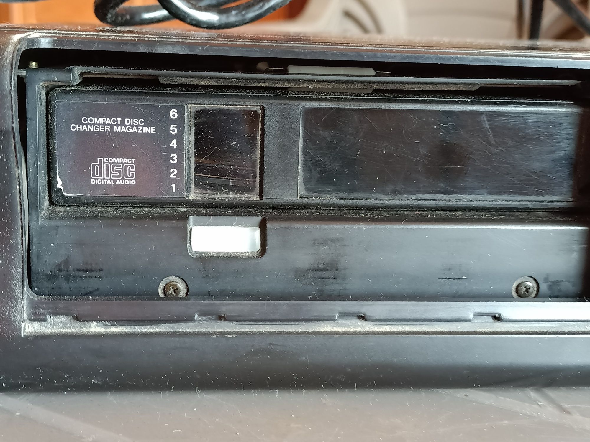 Продам CD чейнджер ауді с4,б4