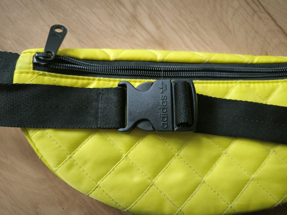 Adidas damska nerka