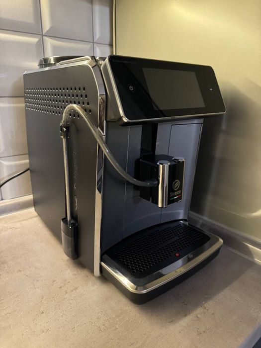 Продається кавомашина Saeco SM 6682/10