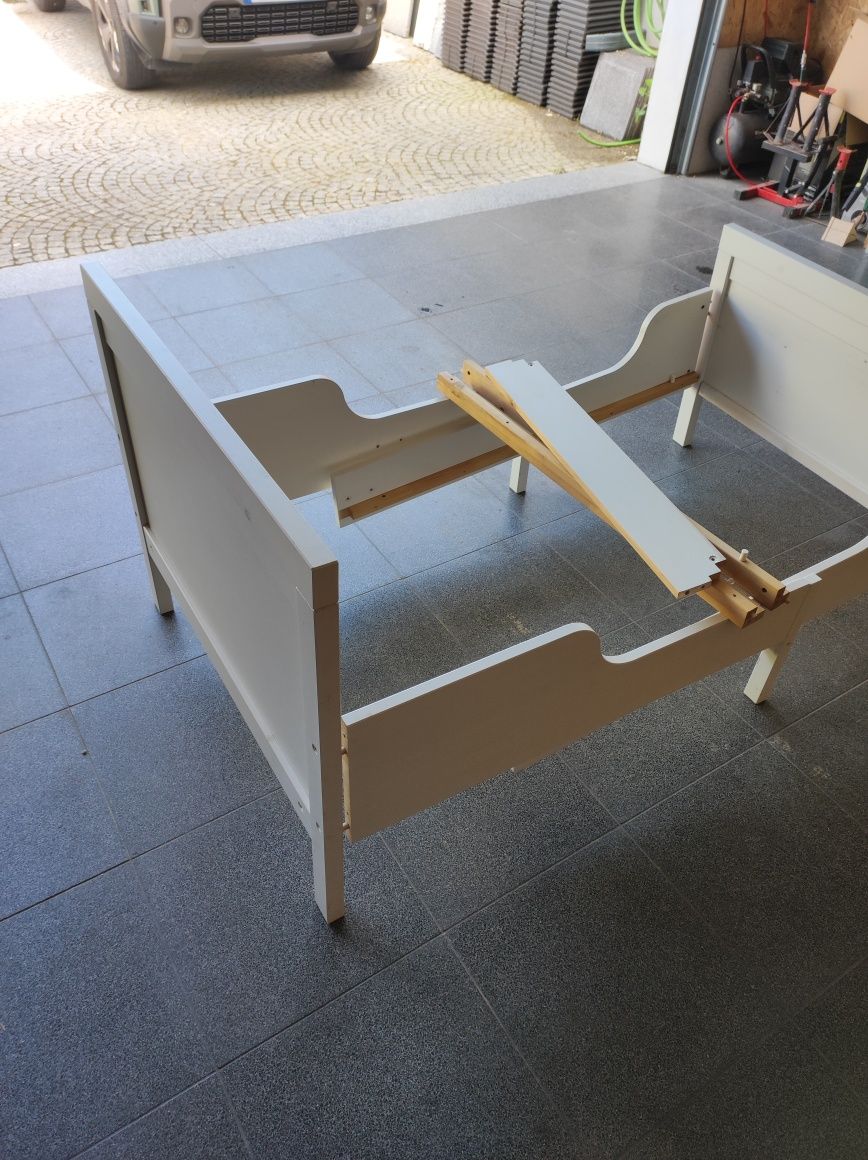Cama para crianças extensível