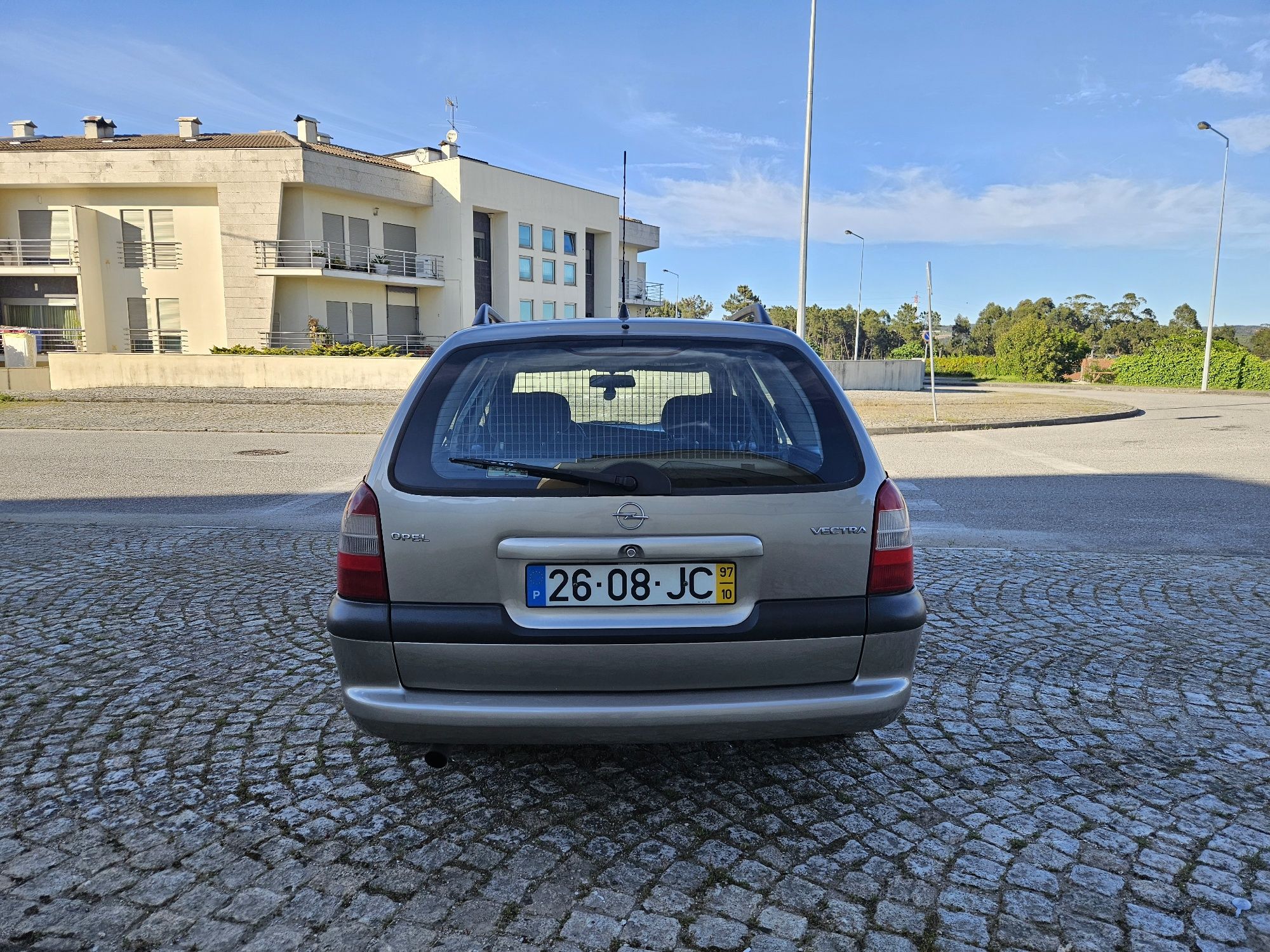Opel Vectra 1.6 16V