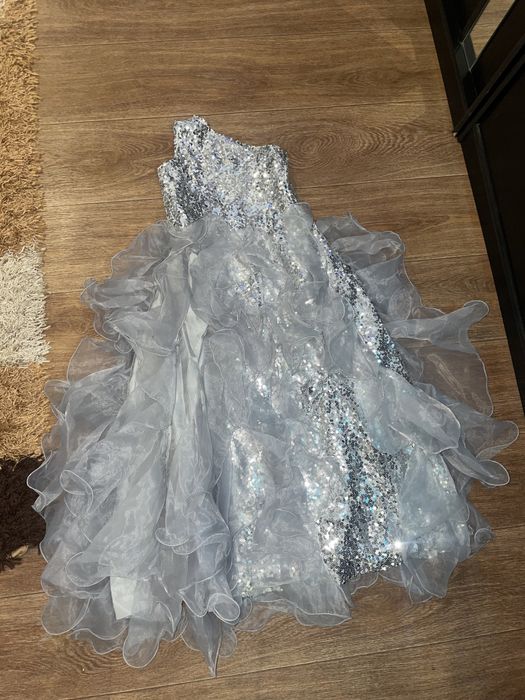 Плаття дитяче в гарному стані