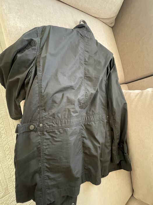 Чоловіча вітровка