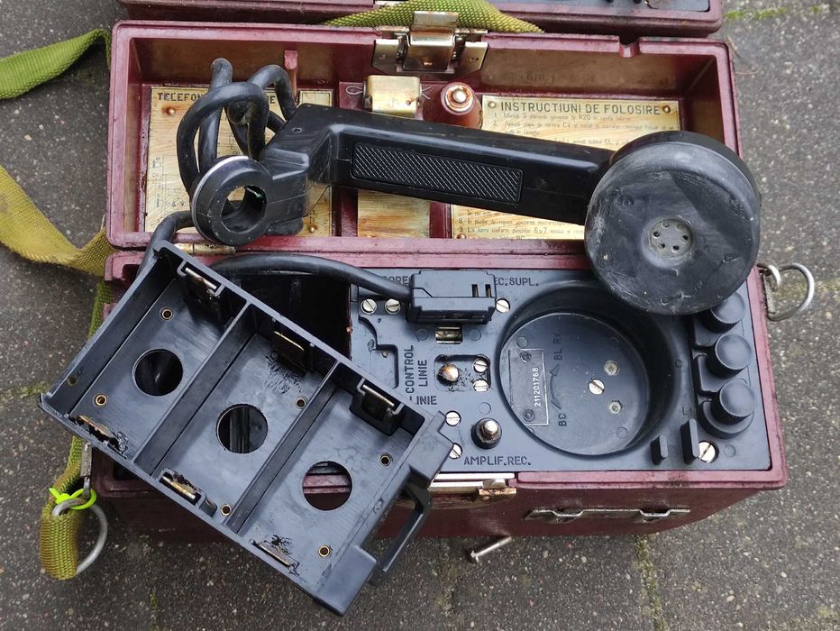 Telefon polowy wojskowy zabytkowy pakiet 5 sztuk RRL CCCP