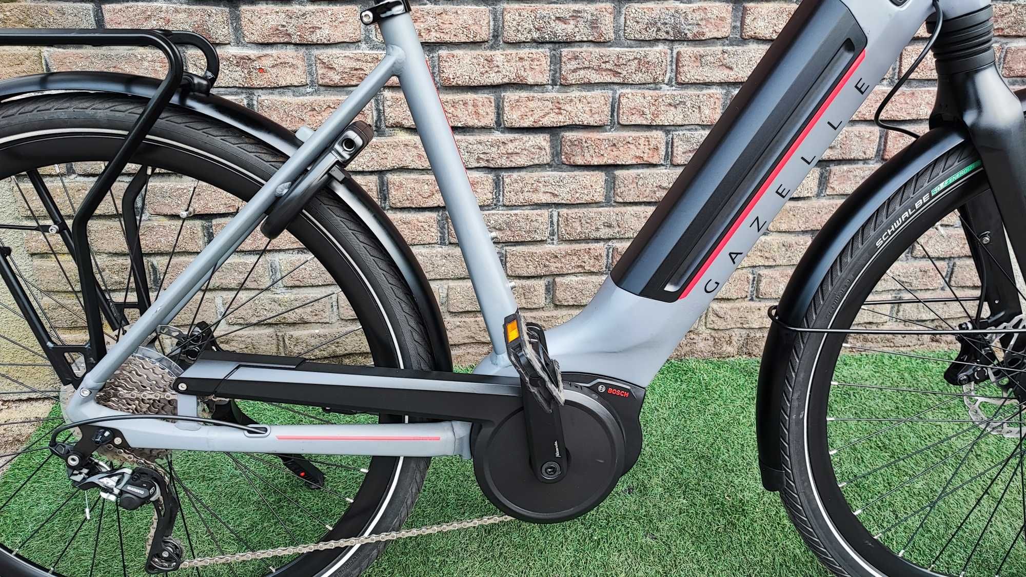 Rower Elektryczny GAZELLE ULTIMATE T10 BOSCH Performance 53cm 300km