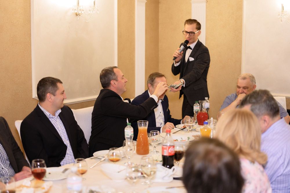 Ведучий та діджей DJ для вашого свята. НЕДОРОГО!