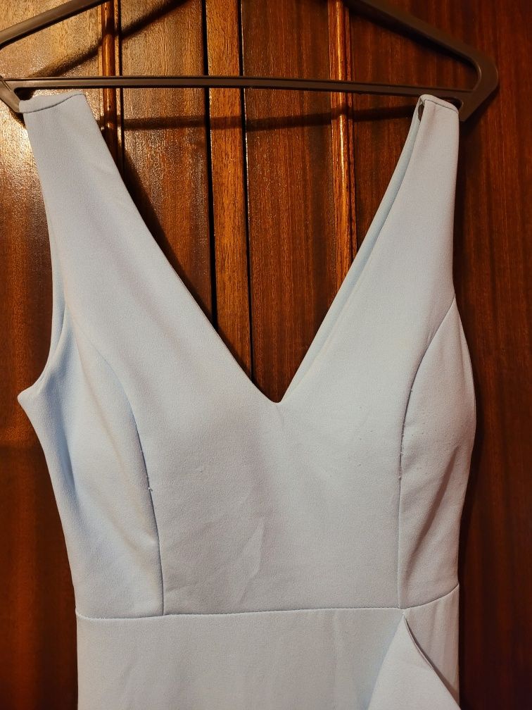 Vestido azul claro de cerimónia
