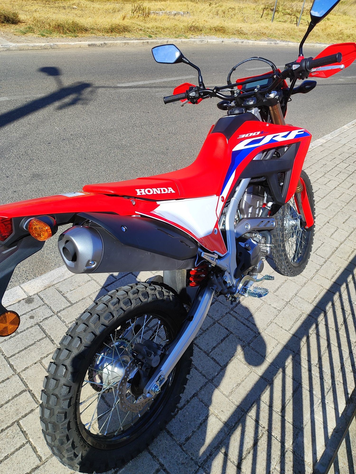 crf300l como nova