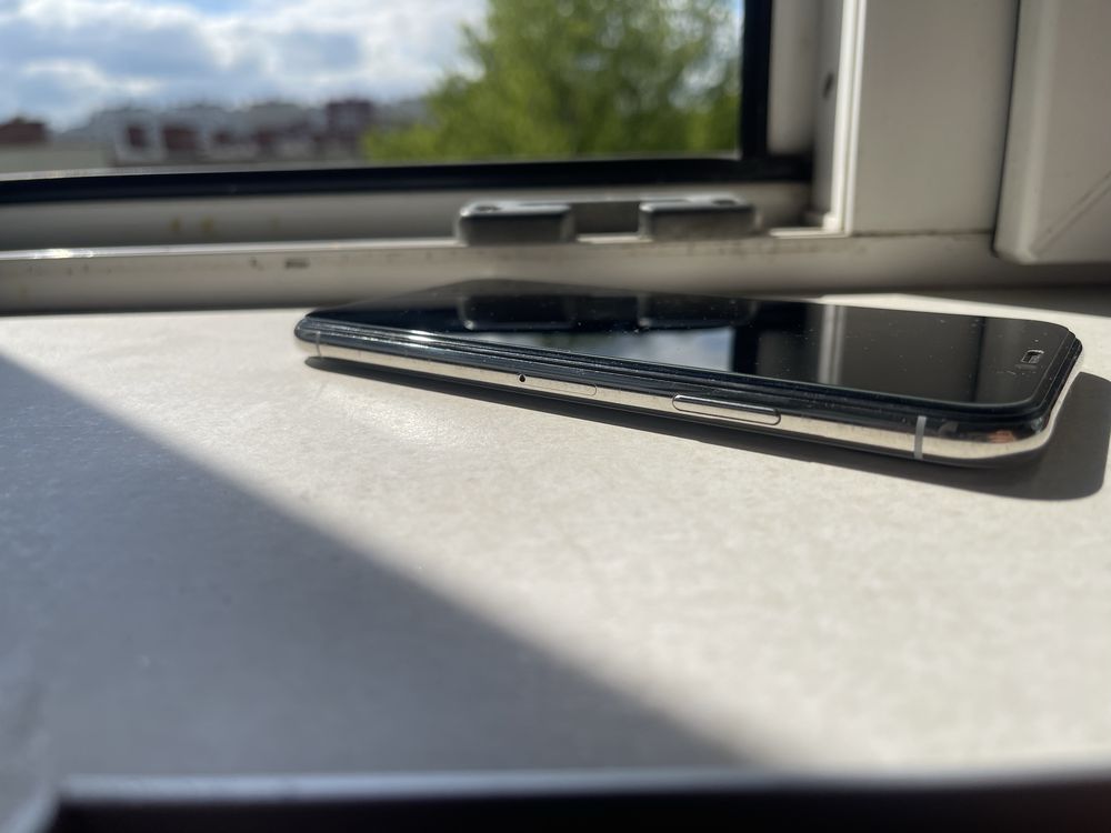 -= iPhone X 64GB =- Uszkodzony !