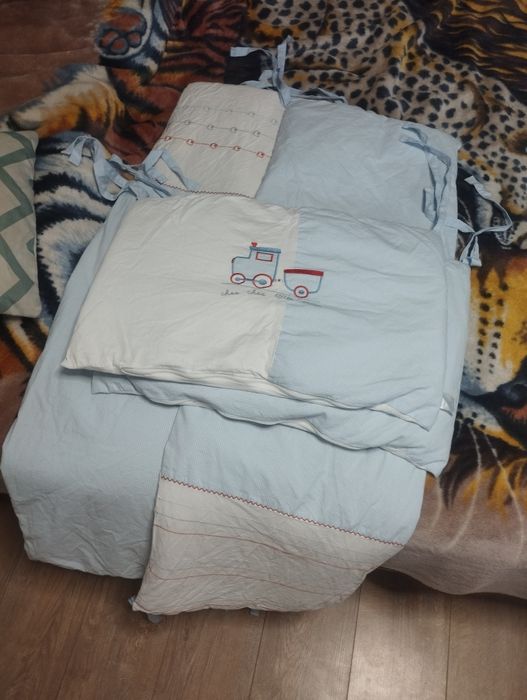 Бортики(подушечки) на дитяче ліжечко + балдахін