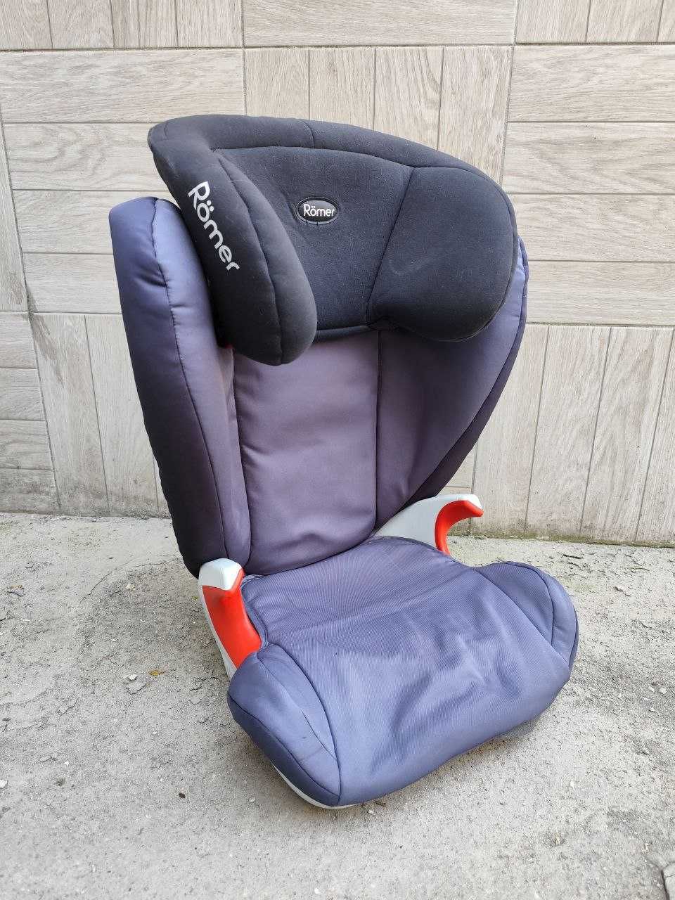 Автокрісло Britax-Romer KID II Stone Grey (II-III група, 3-12 років)