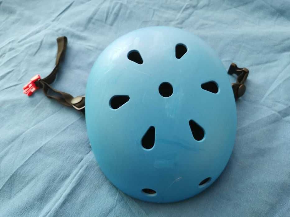 Фирменный Шлем каска котелок голубой скейт вело ролики р. S