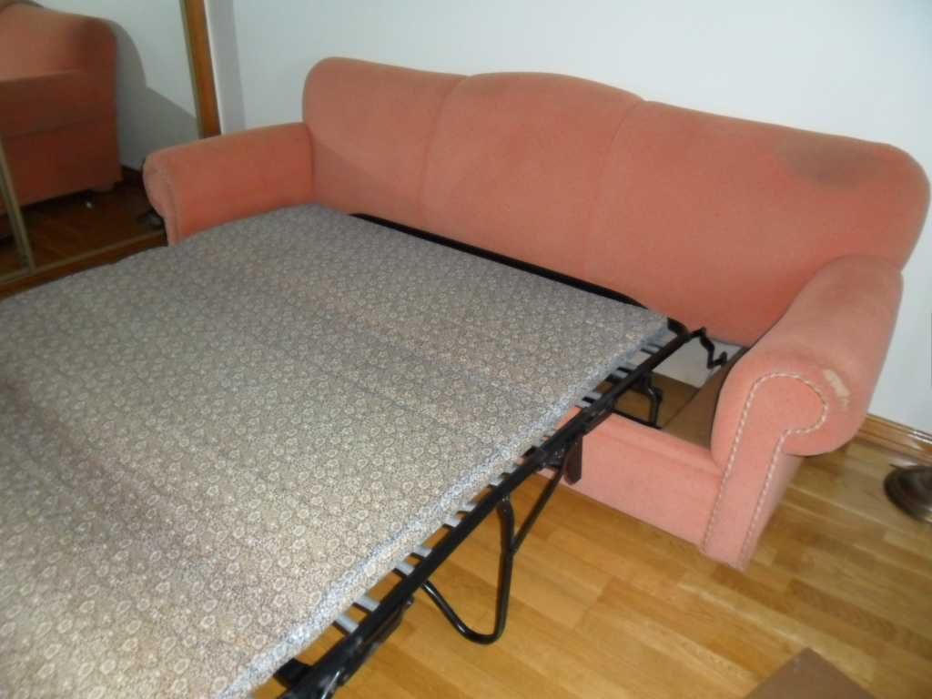 Sofá cama usado cor salmão
