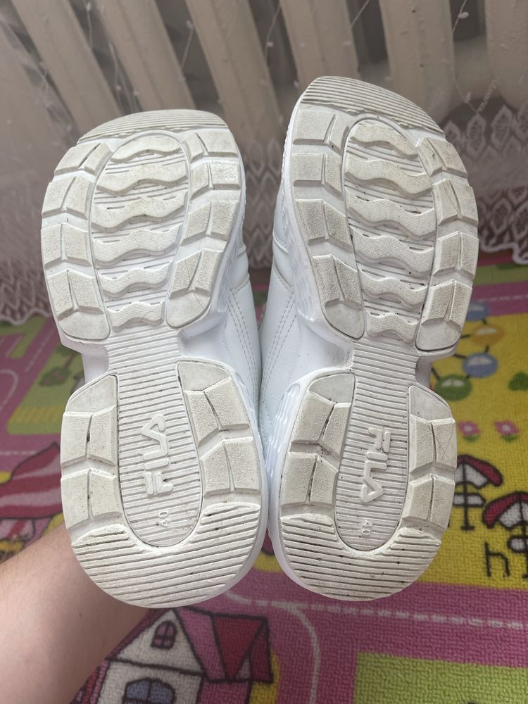 Кросівки Fila