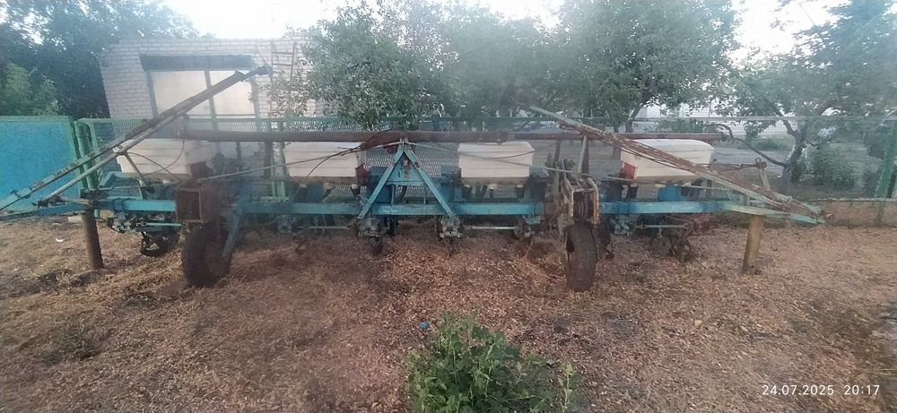 Сівалка СУПМ-8 в робочому стані