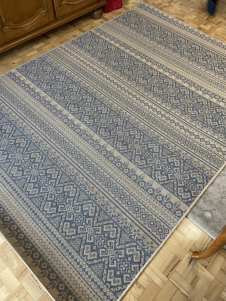 Dywan 160x230 stan idealny