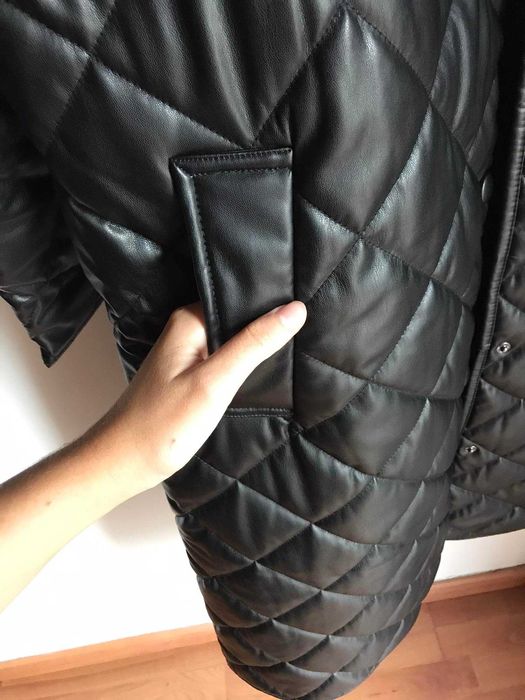 Sobretudo acolchoado mulher casaco Zara blusao penas preto novo