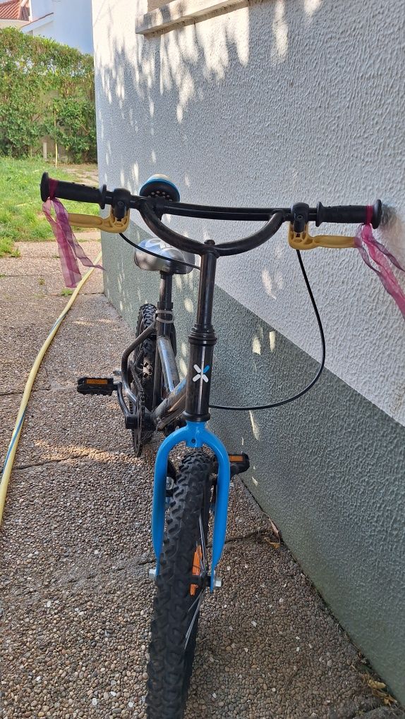 Bicicleta infantil B-twin tema: pirata
