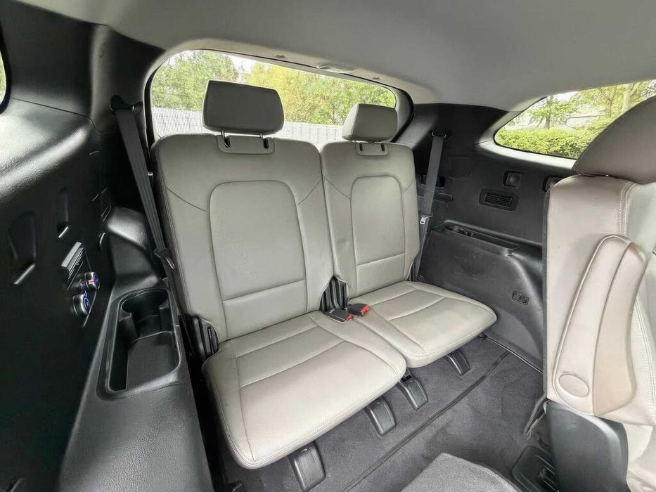 Hyundai Santa Fe Limited      2016