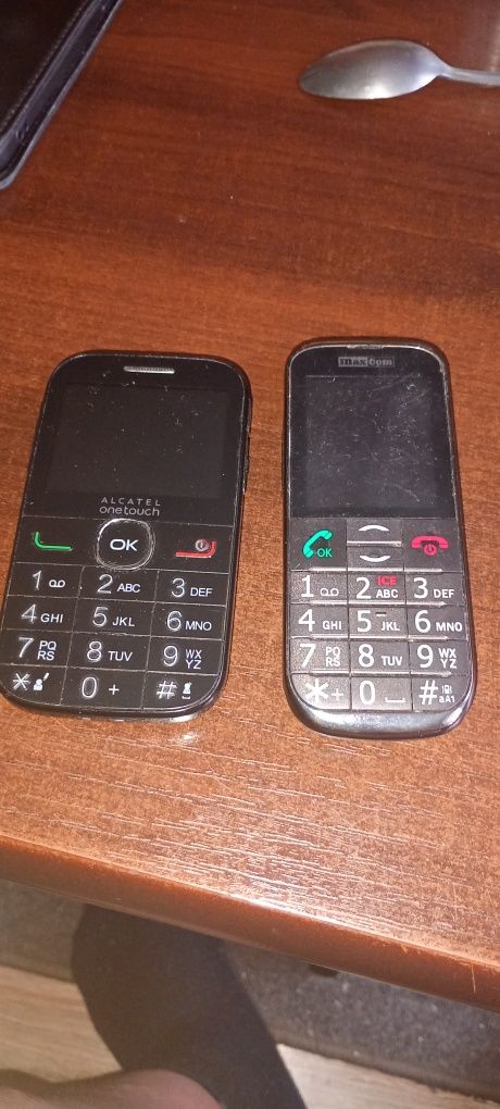 Tablet manta i 4kg telefonów