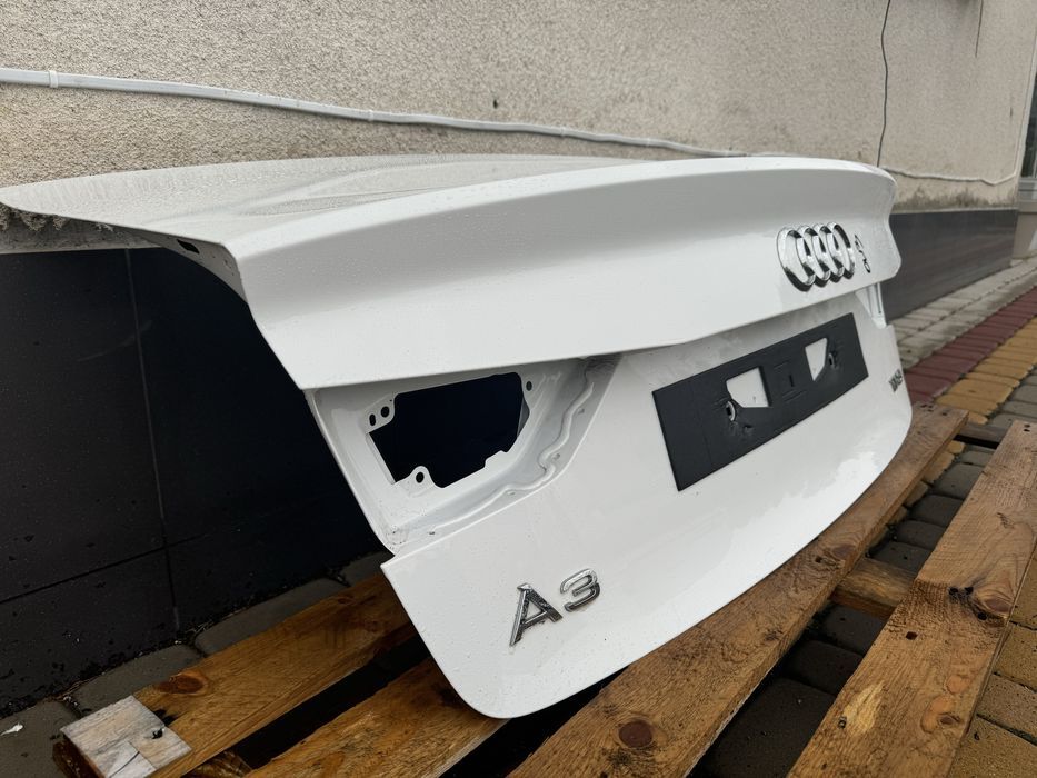 Кришка багажника audi a3 ляда ауди а3 ауді а3 a3 a3 8V кляпа