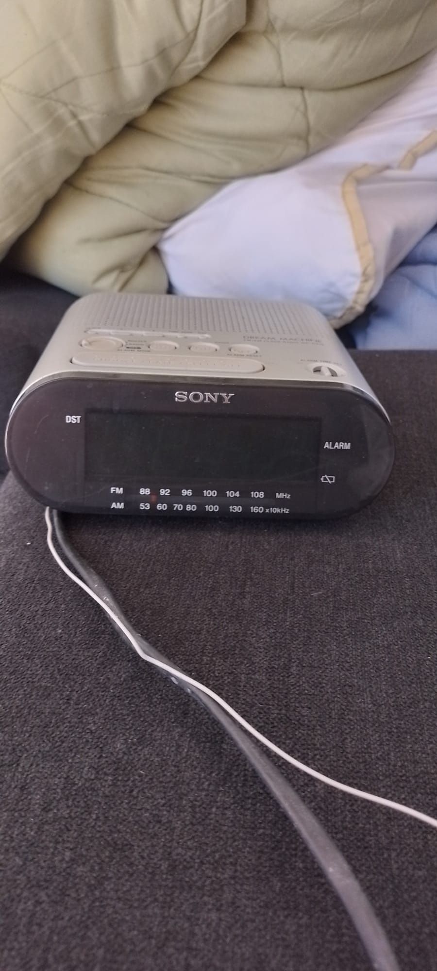 Rélogio Despertador Rádio Sony ICP-C218