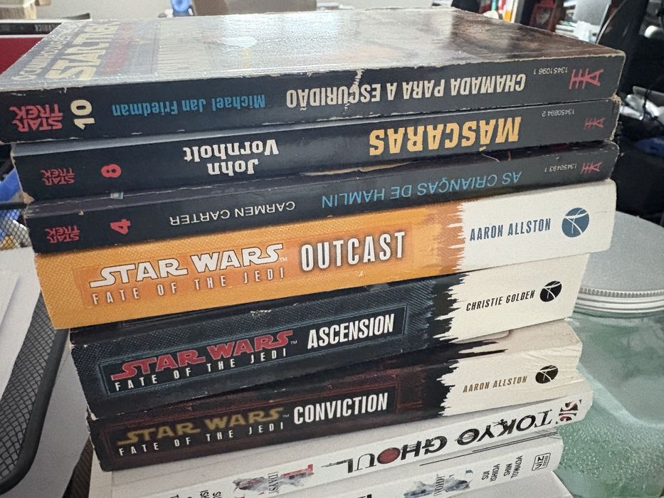 Livros - Star wars, manga e outros