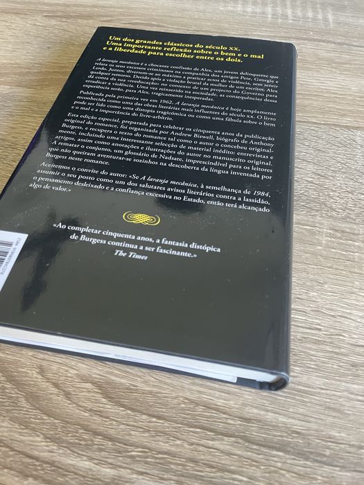 A laranja mecânica (livro de capa dura)