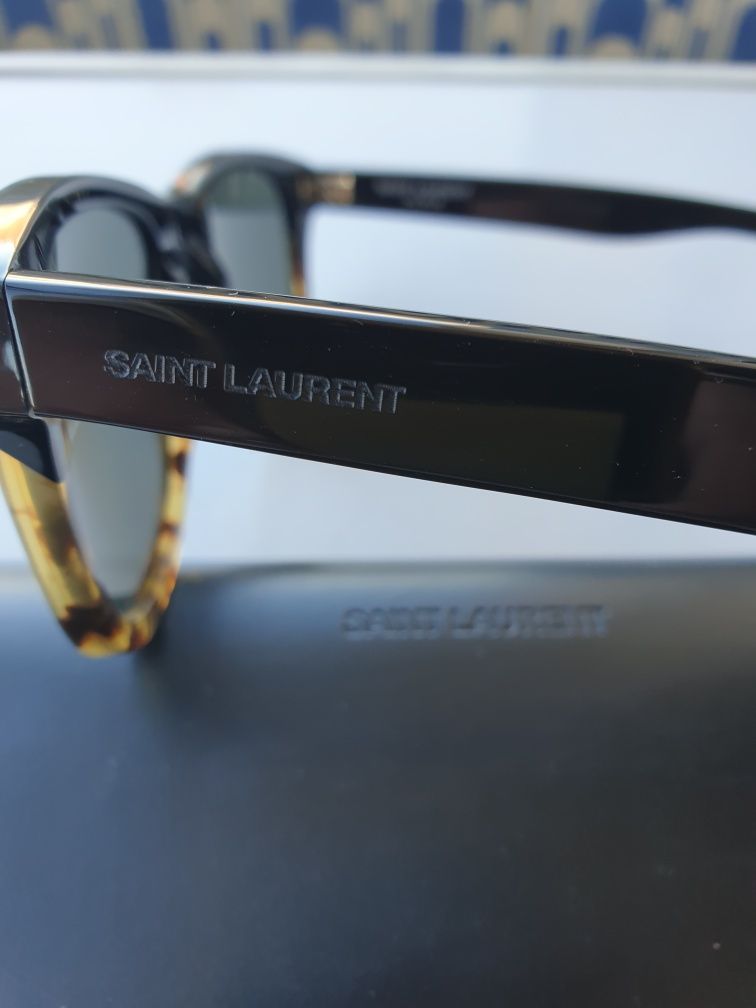 Oculo original da Saint laurent