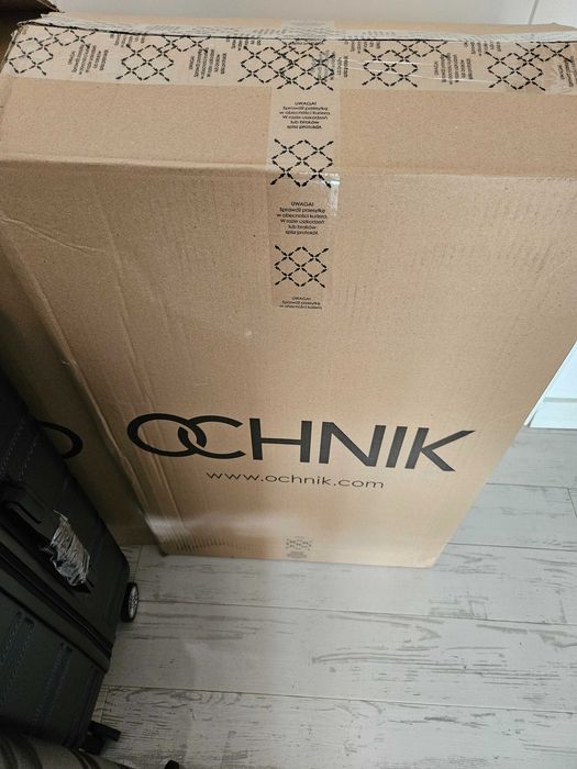 Walizka średnia OCHNIK nowa