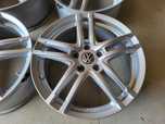 [748] Felgi aluminiowe 18 Cali 5x112 7,5Jx18H2 VW GOLF GTI R-Line