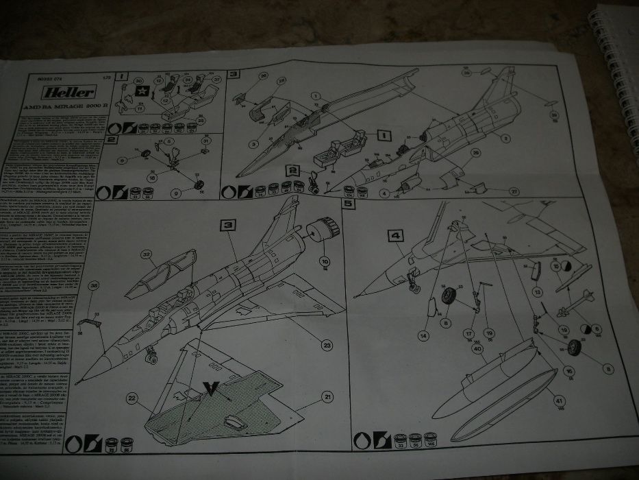 Kit Modelismo avião Mirage 2000B da Heller à escala 1/72