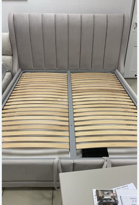 Ліжко, єдиний екземпляр у продажу