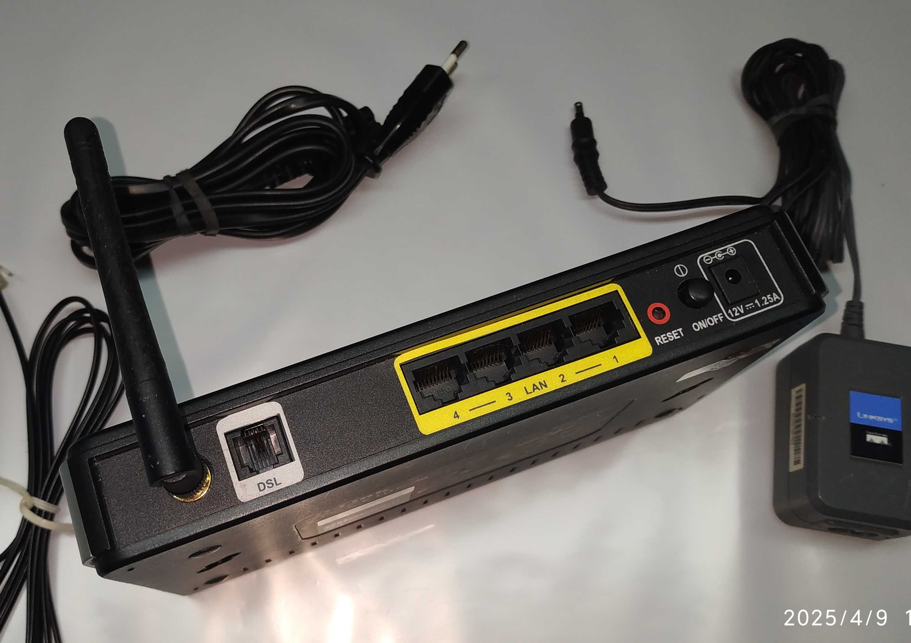 D-Link DSL-2640U Wi-Fi Роутер под ADSL RJ-11
