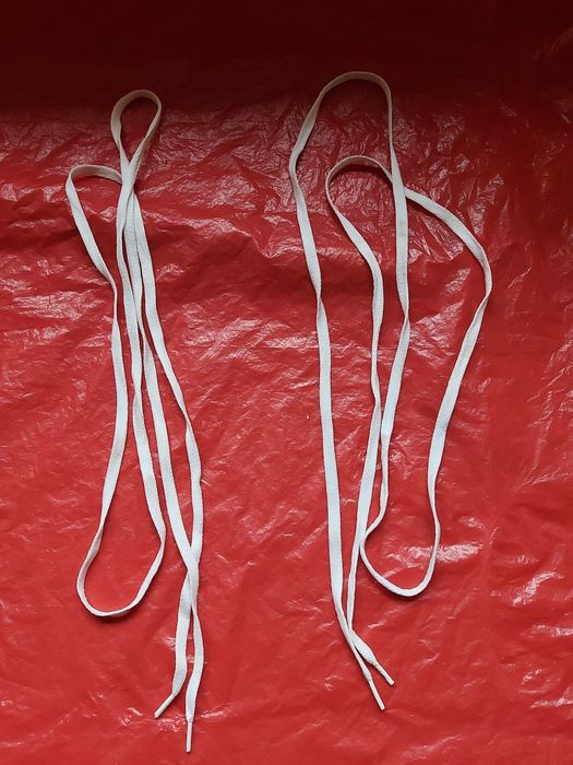 Sznurówki długie białe