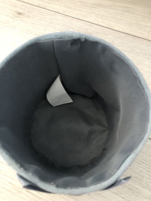 Pudelko, oslonka, pojemnik wystroj