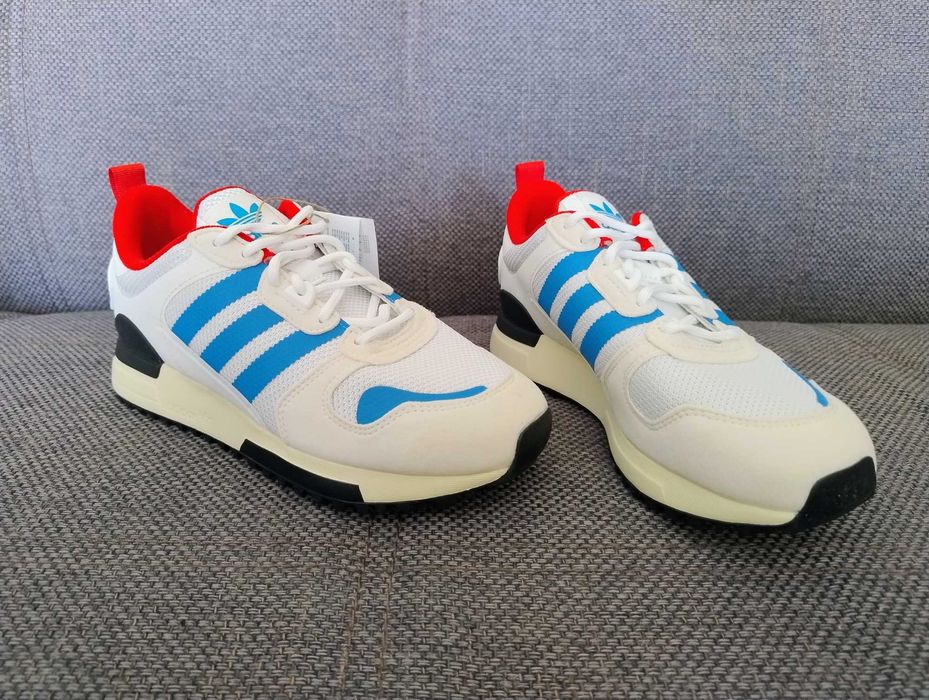 Buty Adidas ZX 700 HD J