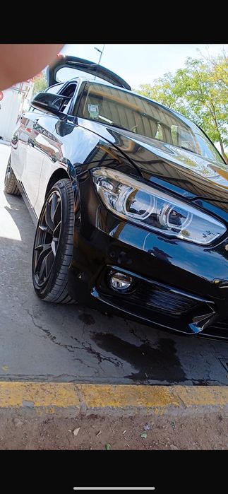 BMW série 1 , ano 2017 versão D Edynamics adiantáveis