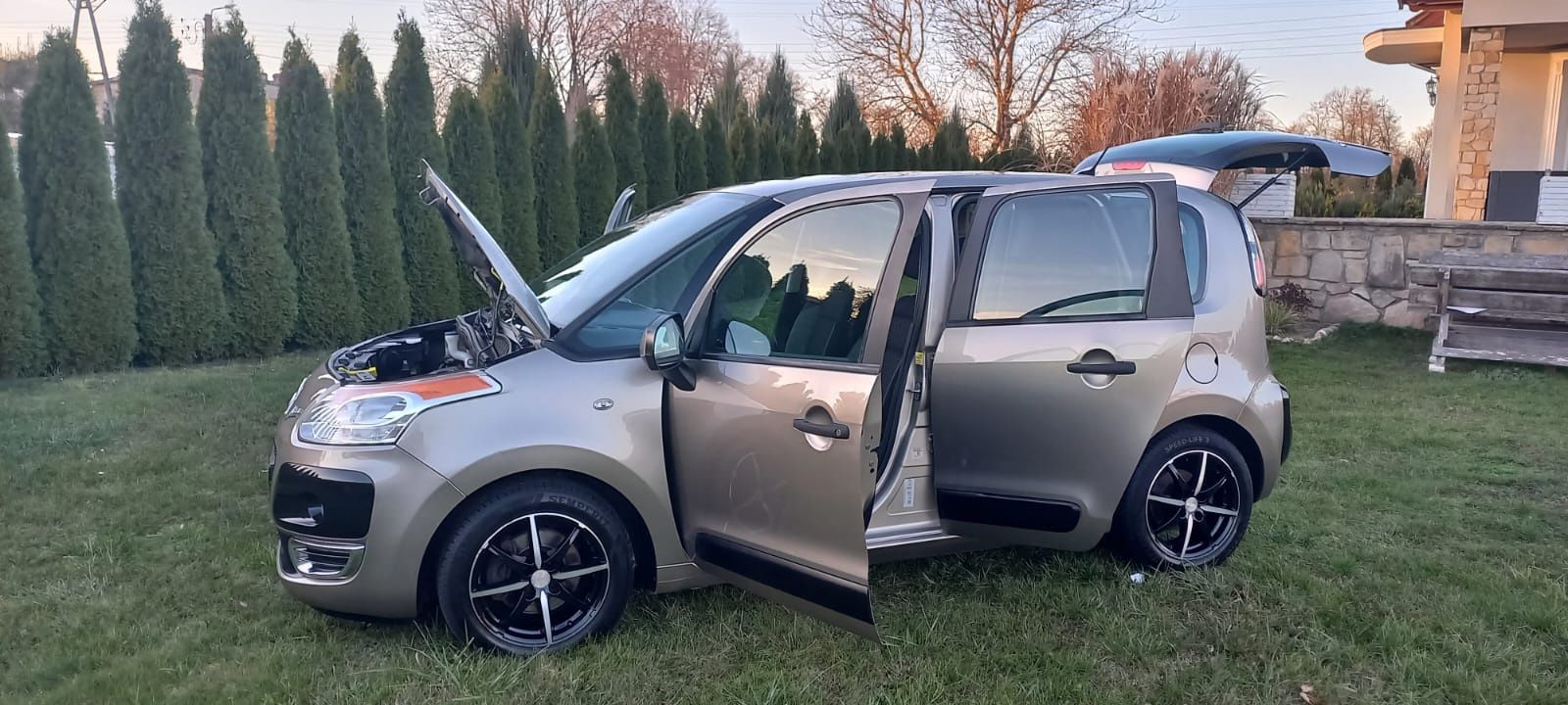 Citroën C3 Picasso_1.6B_Bezwypadkowy_Zarejestrowany_Sprowadzony