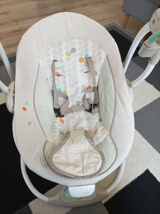 Bujaczek leżaczek elektryczny ingenuity