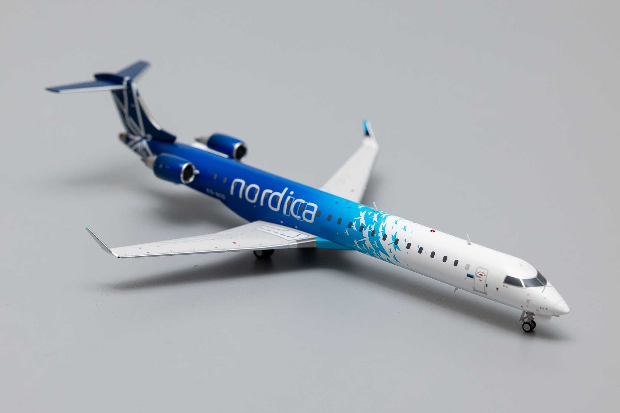 NOWY Samolot Bombardier CRJ-900LR Adria 1/200 metalowy JC Wings XX2365