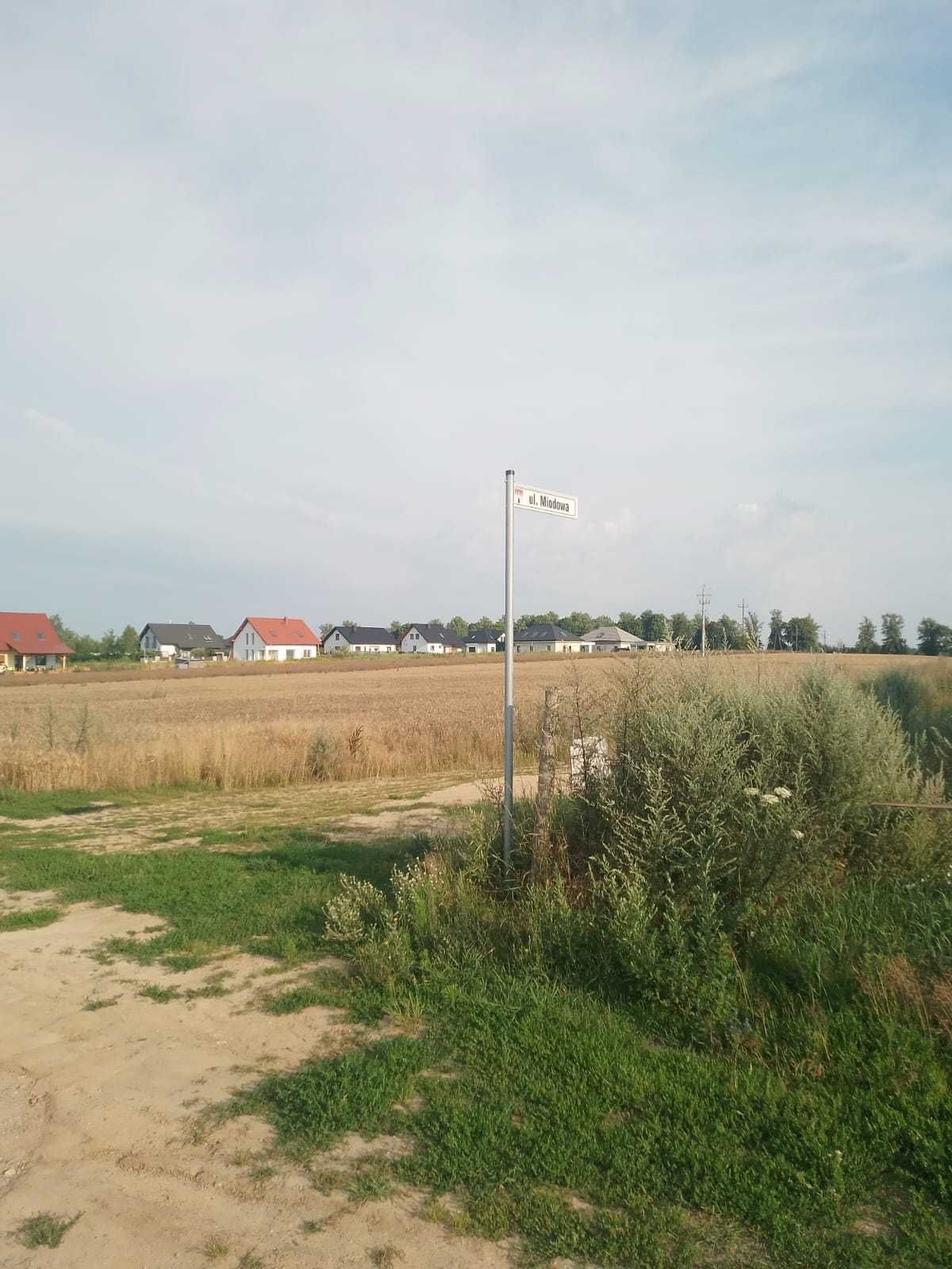 Sprzedam działkę budowlaną