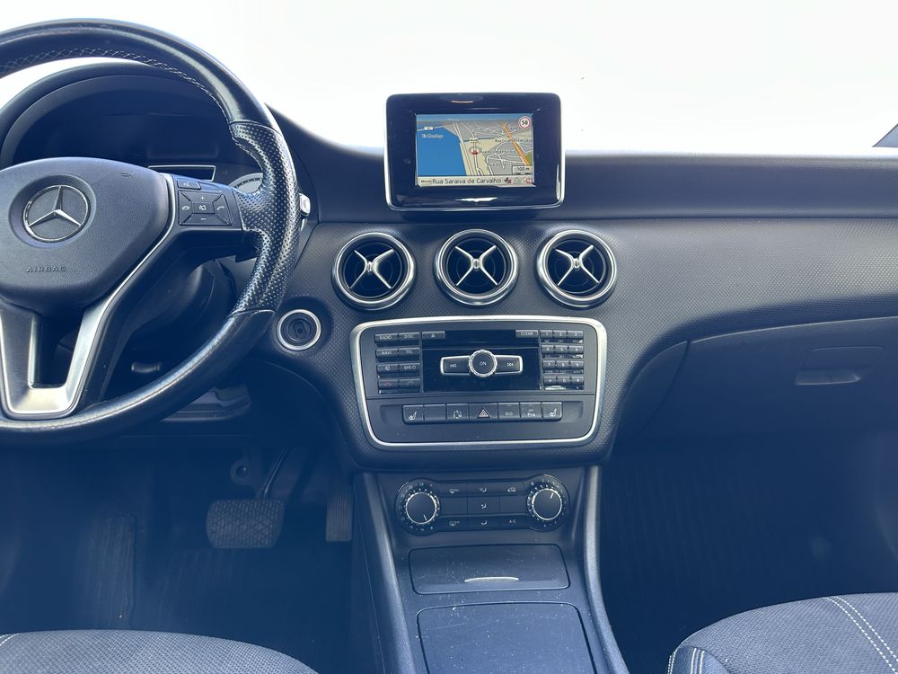 Mercedes-Benz A180 Sport Idition J. AMG Aceito Retoma
