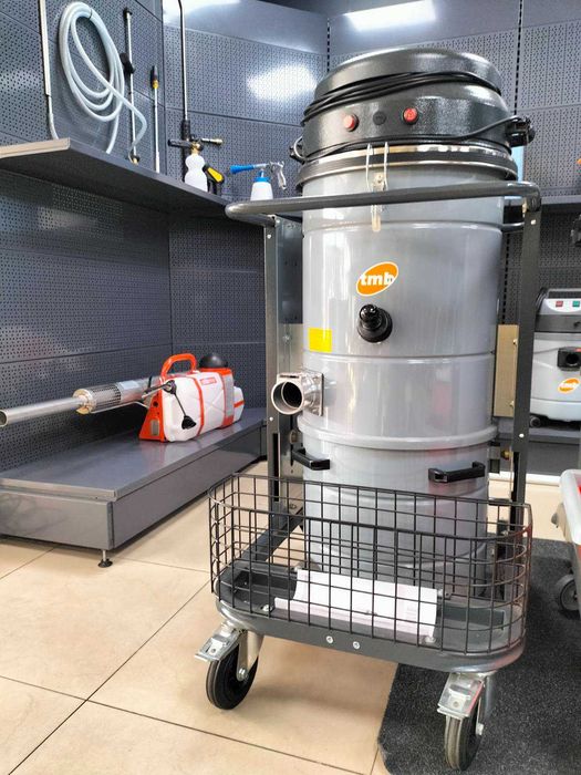 Продаж запчастин і  аксесуарів на підлогомийні машини