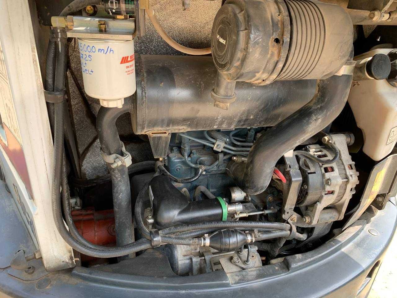 Міні-екскаватор 2.5 т Bobcat E25EM