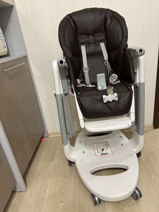 Стульчик для кормления Tatamia від Peg Perego