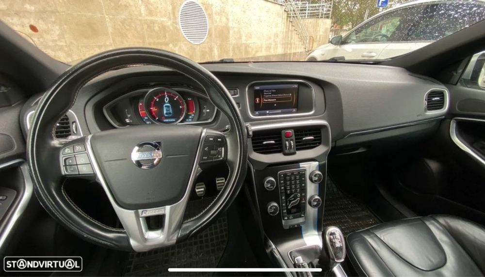 Volvo V40 2013 RDesign